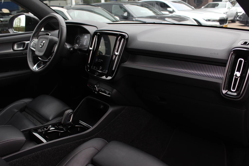 Volvo XC40 – foto 15