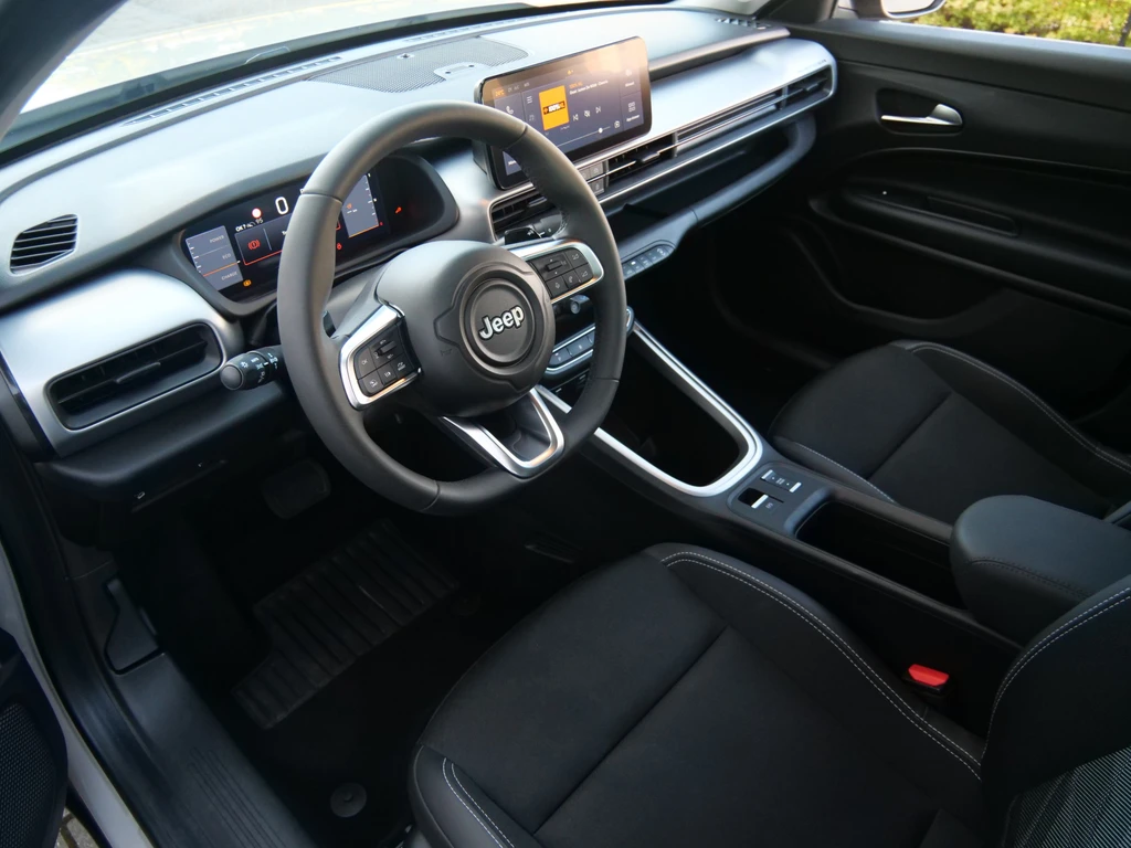 Jeep Avenger – foto 16