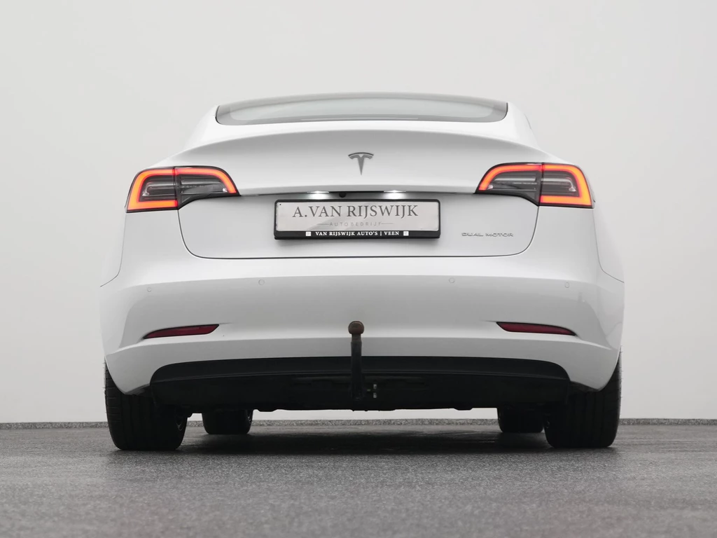 Tesla Model 3 – foto 9