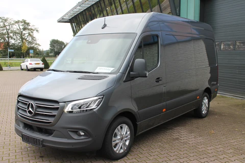Mercedes-Benz Sprinter 319 CDI L2H2 BPM vrij 360° ALARM KL3 ADAPTIEVE CRUISE MBUX10 LED 9G-TRONIC PDC 3.5T AHW LM VELGEN