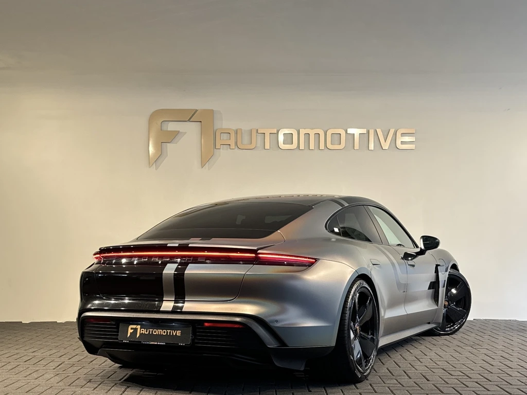 Porsche Taycan – foto 6