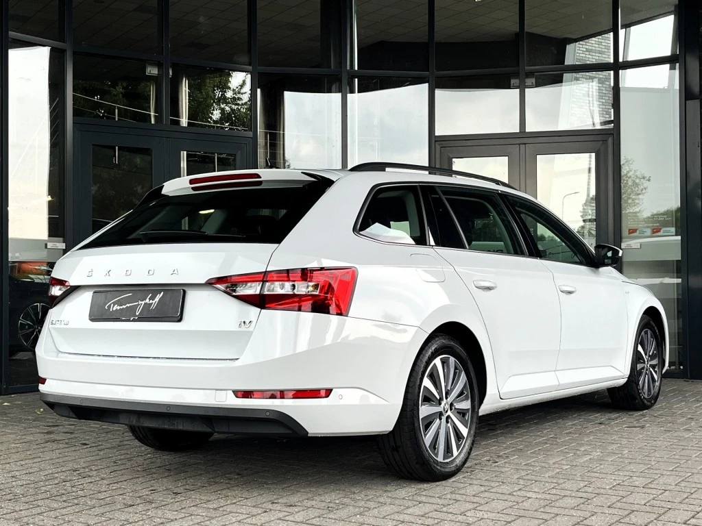 Škoda Superb – foto 3