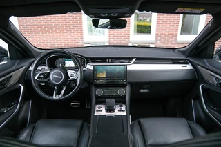 Jaguar F-PACE – thumbnail 15