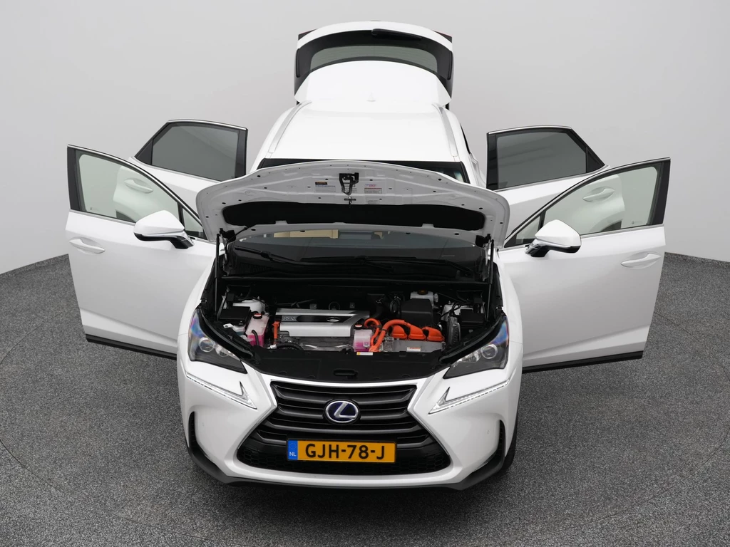 Lexus NX – foto 17