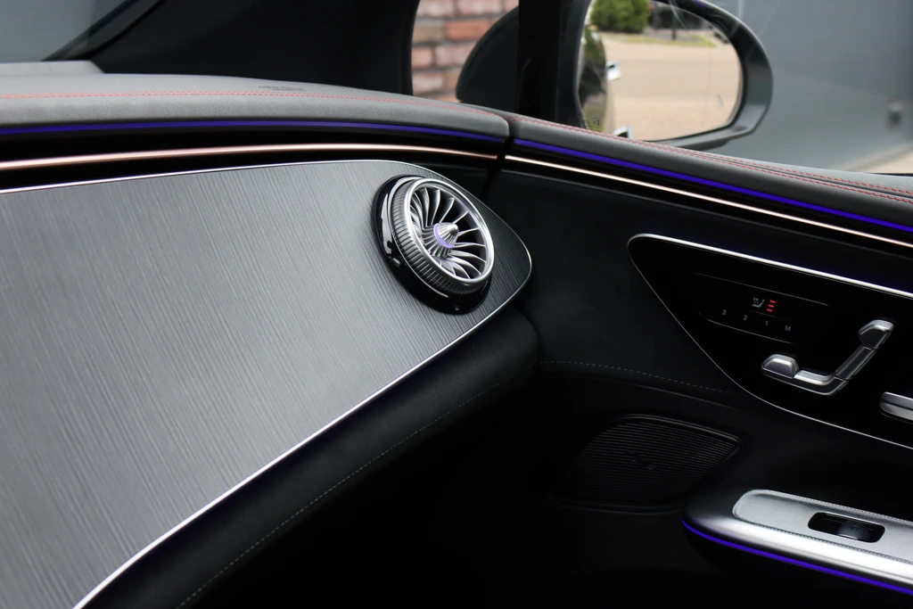 Mercedes-Benz EQE – foto 13