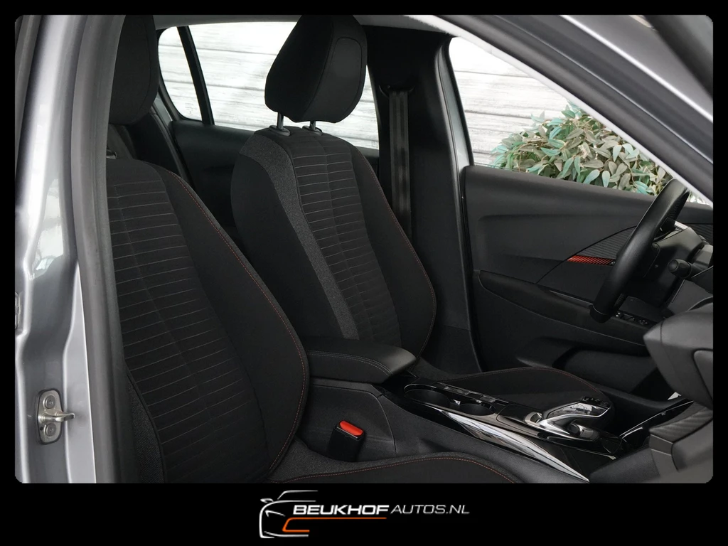 Peugeot e-208 – foto 22