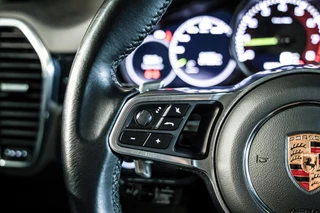 Porsche Cayenne – thumbnail 43