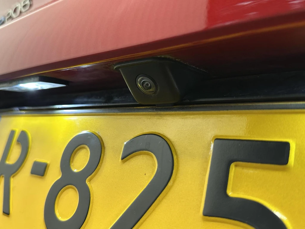 Peugeot e-208 – foto 12