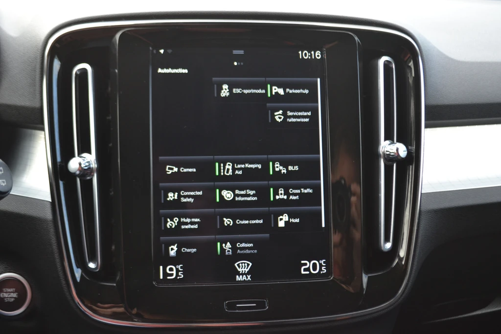 Volvo XC40 – foto 27