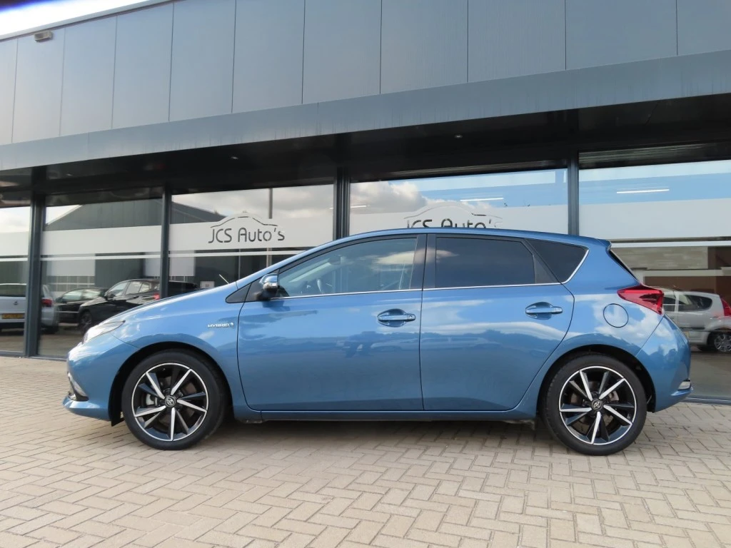 Toyota Auris – foto 2