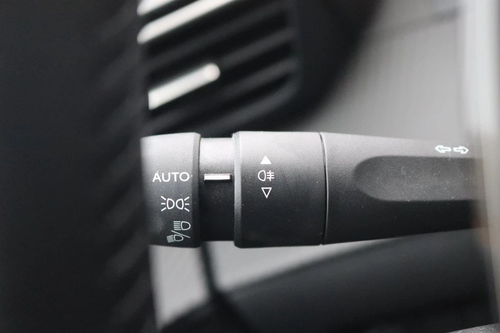Peugeot 208 – foto 20