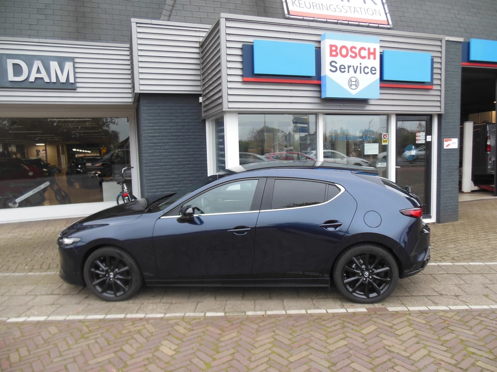 Mazda 3 – foto 2