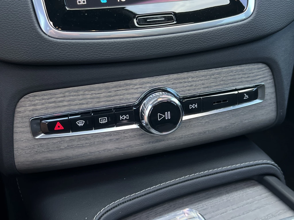 Volvo XC90 – foto 26
