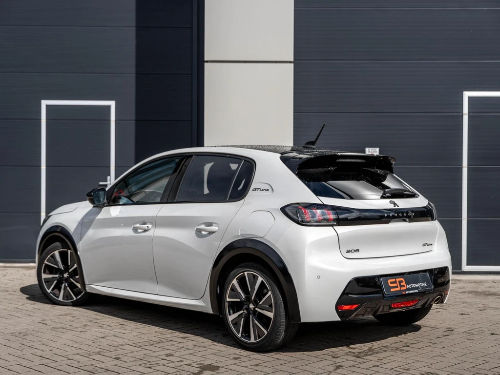 Peugeot 208 – foto 3