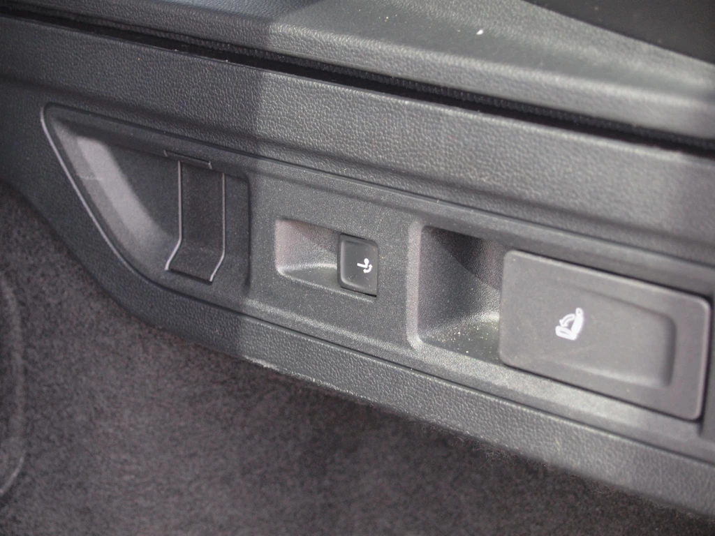 Volkswagen Passat – foto 44