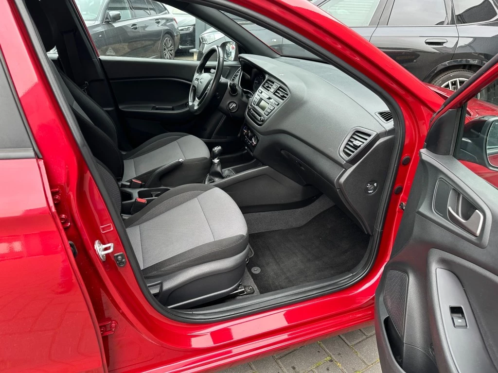 Hyundai i20 – foto 9