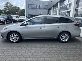 Toyota Auris – thumbnail 2