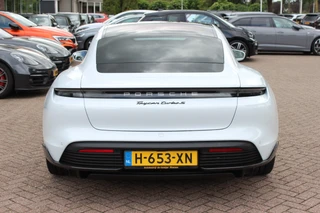 Porsche Taycan – thumbnail 4