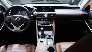 Lexus IS – thumbnail 38