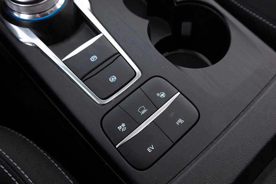 Ford Kuga – foto 32