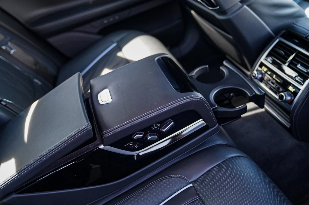 BMW 7 Serie – foto 24