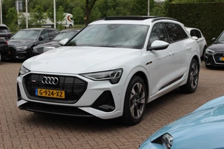 Audi e-tron – thumbnail 1