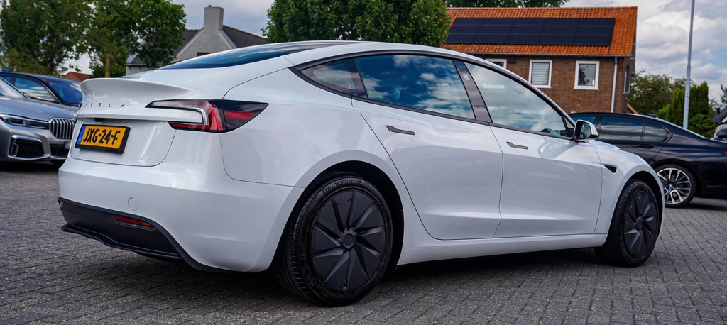 Tesla Model 3 – foto 5