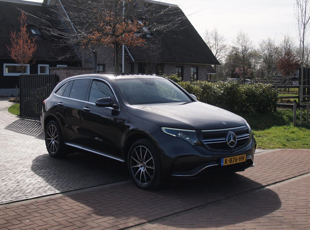 Mercedes-Benz EQC – foto 10