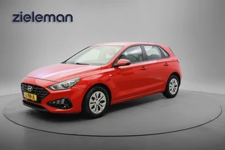 Hyundai i30 – thumbnail 1