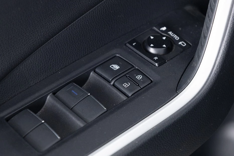 Toyota RAV4 – foto 16