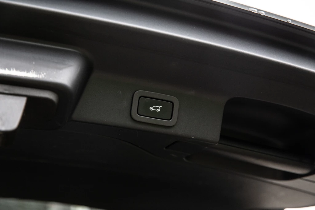 Jaguar F-PACE – foto 30
