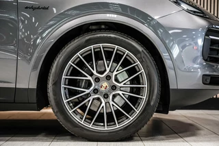 Porsche Cayenne – thumbnail 17