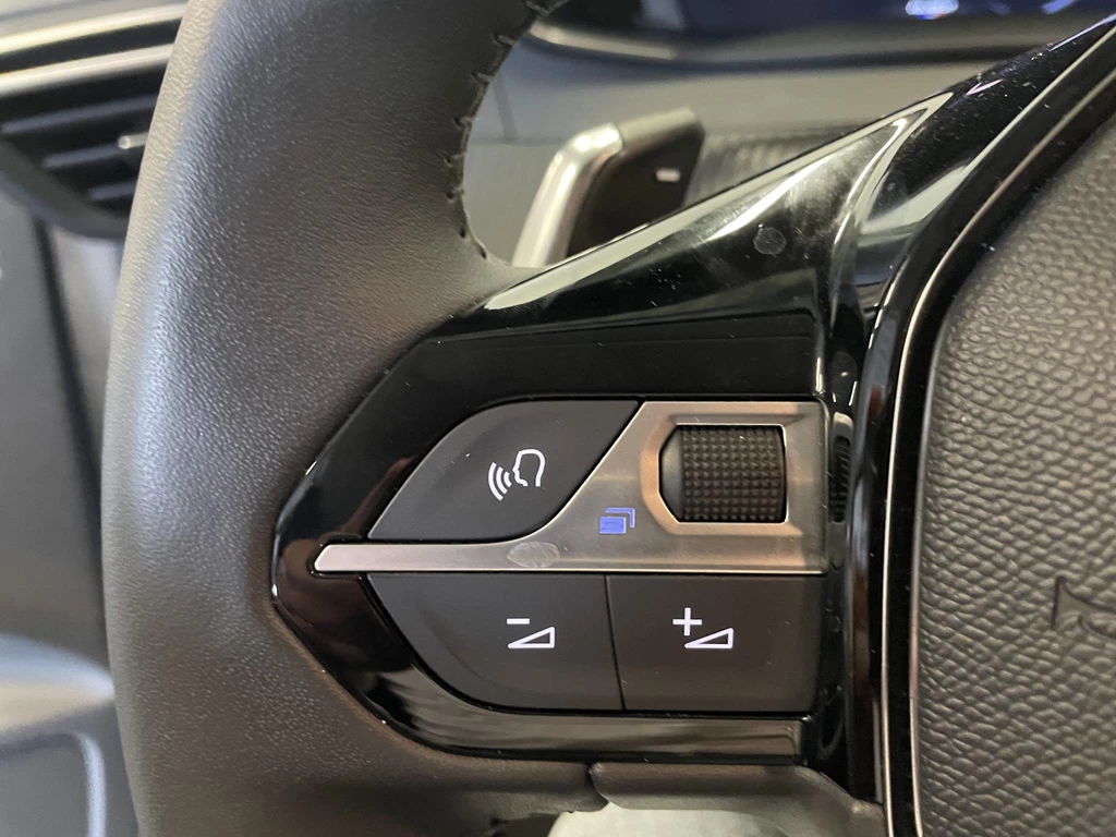 Peugeot 208 – foto 19