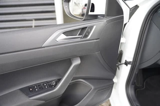 Volkswagen Taigo – thumbnail 28