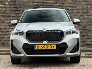 BMW iX1 – thumbnail 7