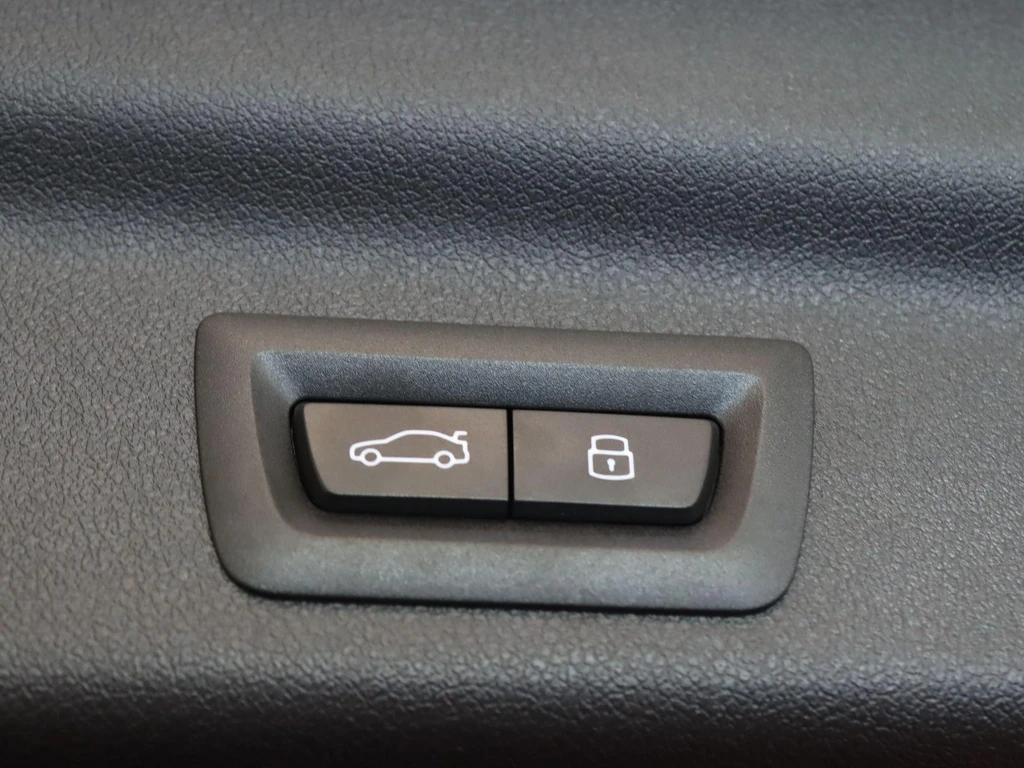 BMW iX1 – foto 12