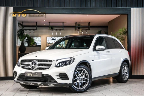 Mercedes GLC-klasse 350e 4MATIC AMG Premium Plus|Pano|verkoeling|Trekhaak|Leder