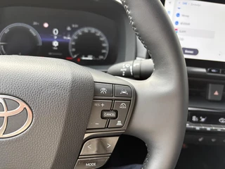 Toyota C-HR – thumbnail 16