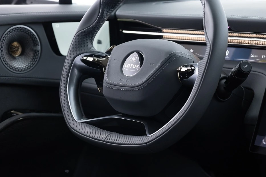 Lotus Eletre – foto 63