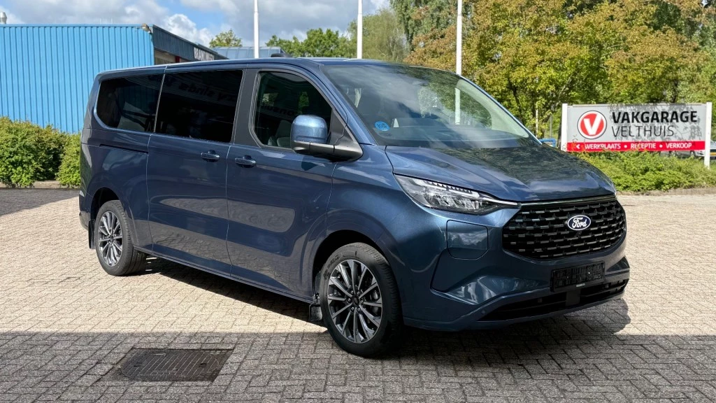 Ford Tourneo Custom – foto 9