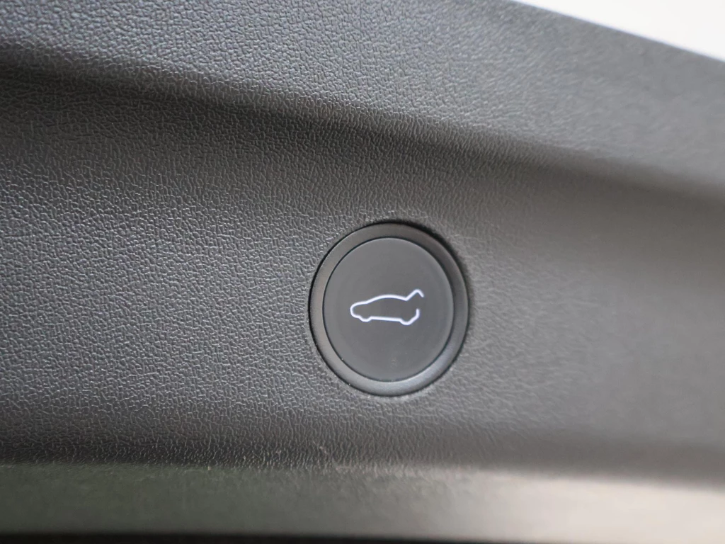 Tesla Model Y – foto 20