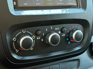 Renault Trafic – thumbnail 20