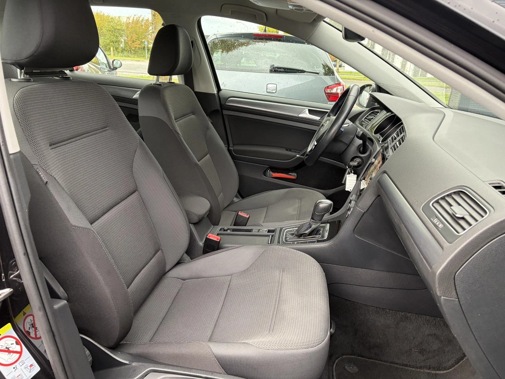 Volkswagen e-Golf – foto 11