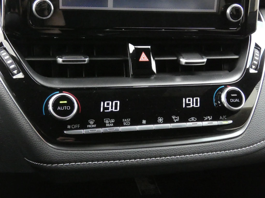 Toyota Corolla Touring Sports – foto 21
