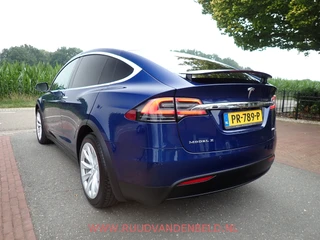 Tesla Model X – thumbnail 4