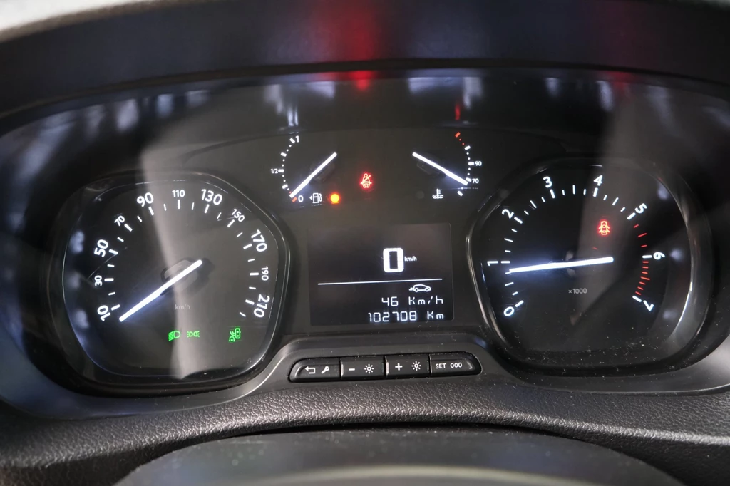 Opel Vivaro – foto 27
