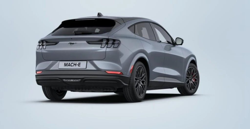 Ford Mustang Mach-E – foto 2