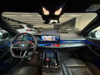 BMW M5 – thumbnail 10