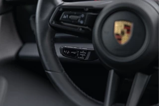 Porsche Taycan – thumbnail 22