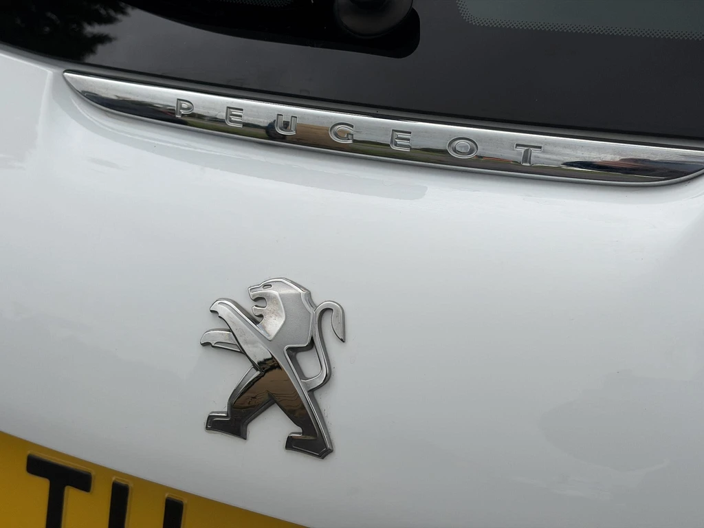 Peugeot 208 – foto 44